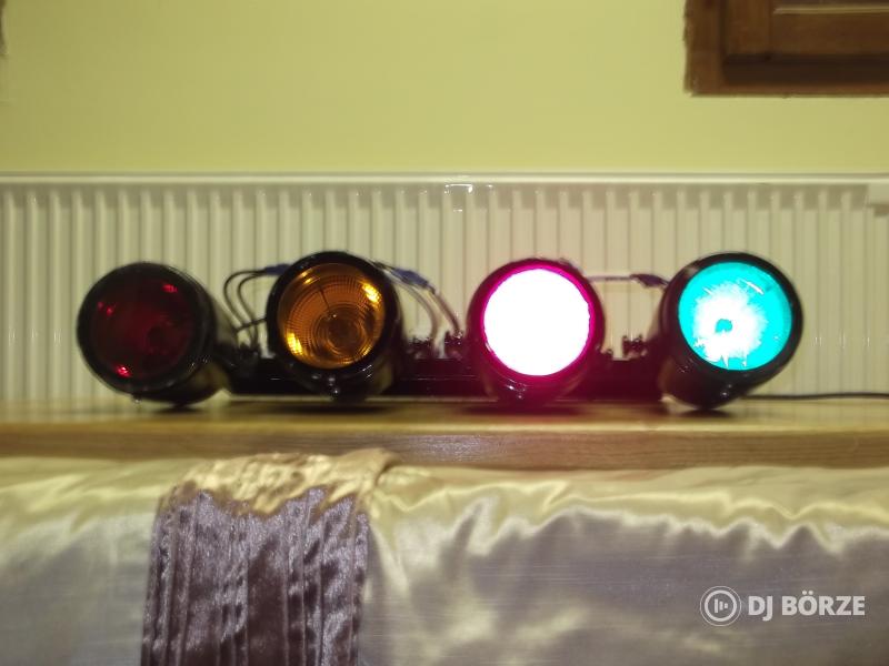 Egyedi 4-es futófény