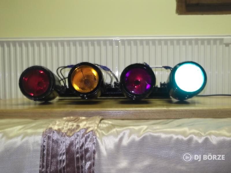 Egyedi 4-es futófény