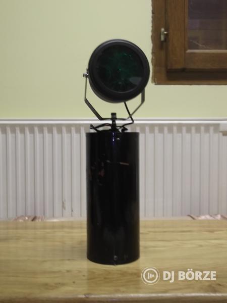 Egyedi készítésű pásztázó lámpa