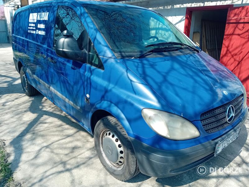 Aktív hangrendszerre vagy hang és fénytechnikára cserélhető