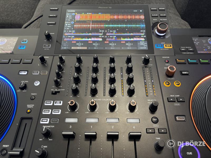 Újszerű Pioneer DJ Opus Quad + Zomo rack, Decksaver