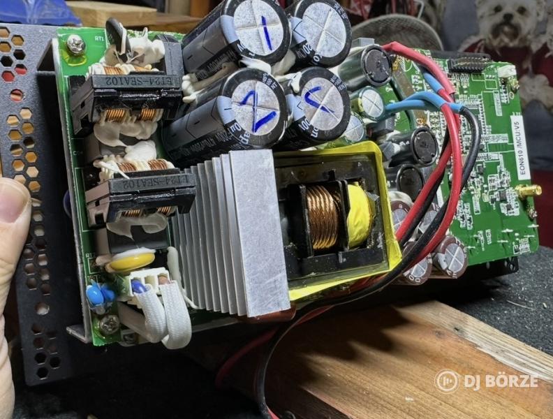 JBL EON 610 erősítő modul