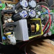 JBL EON 610 erősítő modul