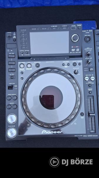 Pioneer CDJ-2000 nexus