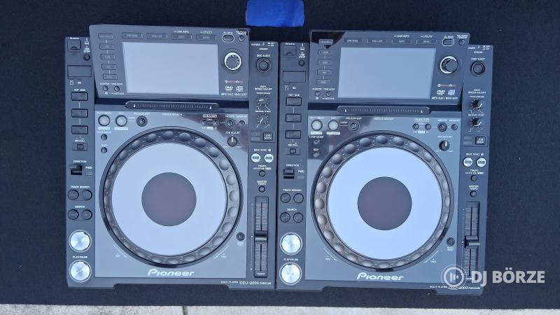 Pioneer CDJ-2000 nexus