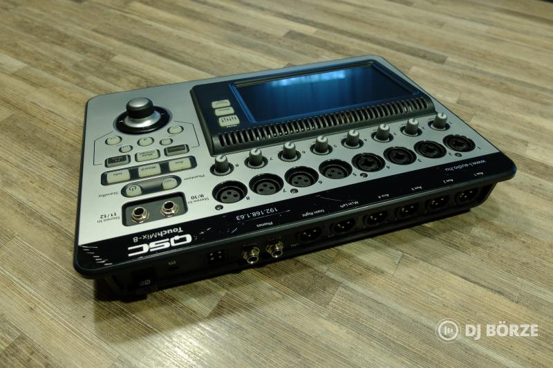 QSC TouchMix 8 Digitális keverőpult