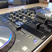 Pioneer XDJ-R1 + Magma táska