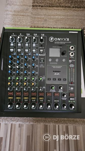 Mackie Onyx 8 keverőpult