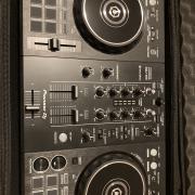 Eladó Pioneer DDJ400 + Traktor X1 + állvány