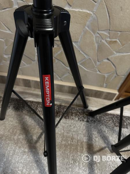 Eladó 2 db hangfal állvány!