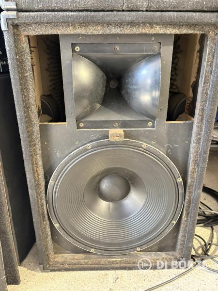 4 db Fábi István által készített hangfal (18" + birad driver)