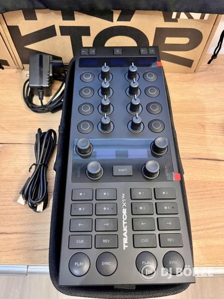 Native Instruments Z1 MK2 & X1 MK3 szett + garancia