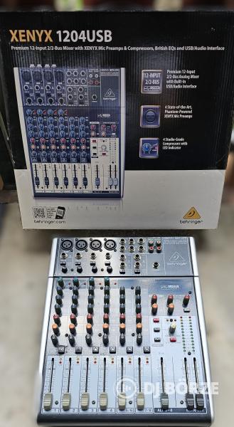 Behringer XENYX 1204USB