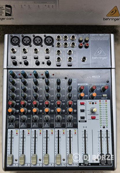 Behringer XENYX 1204USB