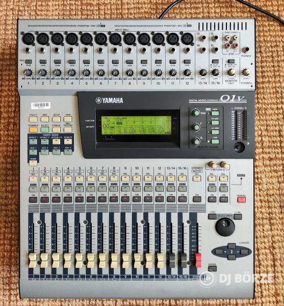 YAMAHA 01V digitális mixer + bővítő kártya + kábelek