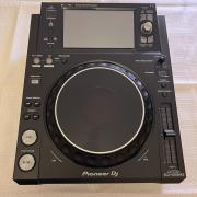 Eladó 2 db Pioneer XDJ-1000MK2 lejátszó megkímélt állapotban