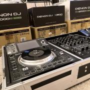 Gyűjtői, ÚJ állapotú ,dobozos, 2 db DENON SC5000M + 1 db DENON X1800 + MAGMA rack
