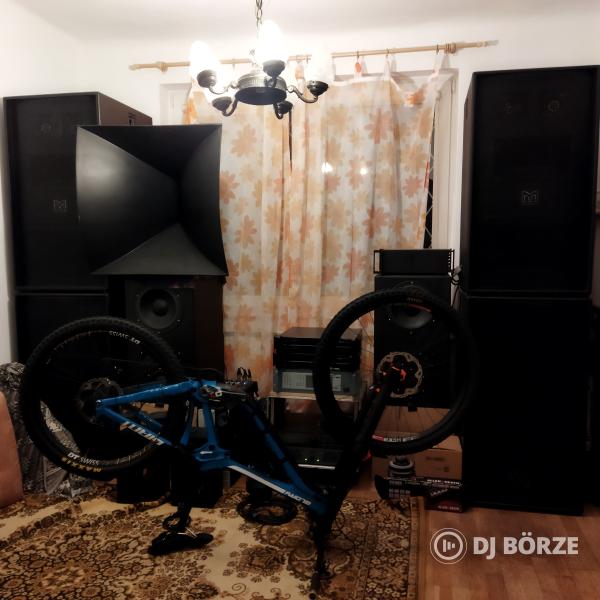 Martin Audio f2 hangrendszer.
