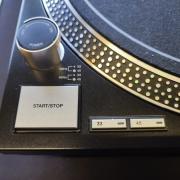 Eladó Reloop RP1000Mk2 lemezjátszó
