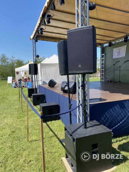 4db JBL EON 615 aktív hangfal gyári huzattal, kábelekkel és 2db FBT 18"sub