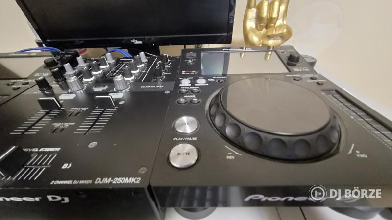Pioneer keverőpult