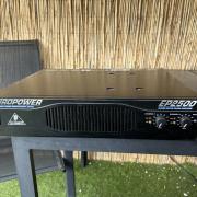 Behringer EP 2500 végfok, erősítő