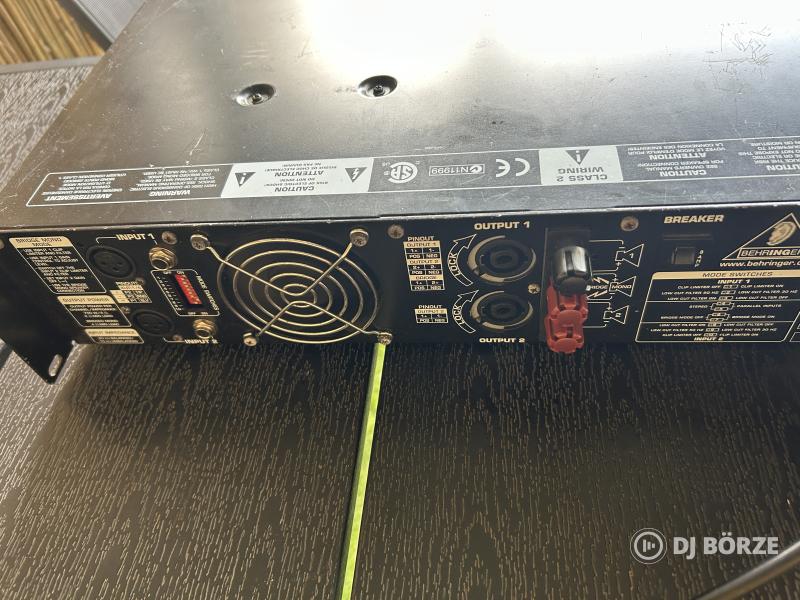 Behringer EP 2500 végfok, erősítő