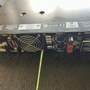 Behringer EP 2500 végfok, erősítő