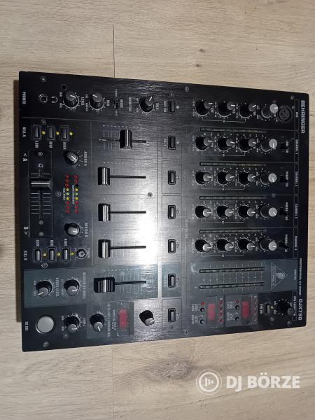 Behringer djx 750