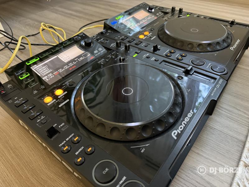 2xCDJ2000