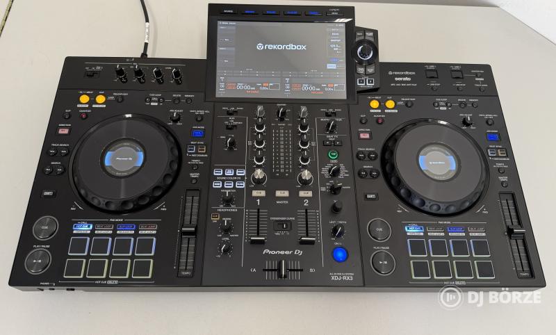 Pioneer XDJ-RX3 (XDJ RX3)