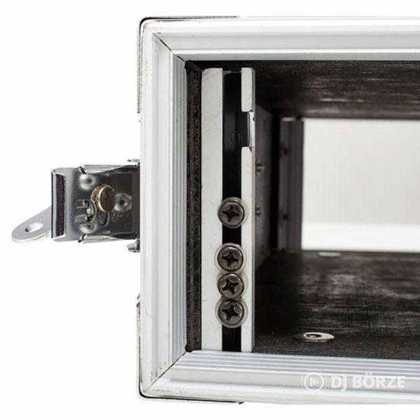 Új Flyht Pro 2U Rack - elől, hátul sin