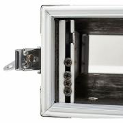 Új Flyht Pro 2U Rack - elől, hátul sin