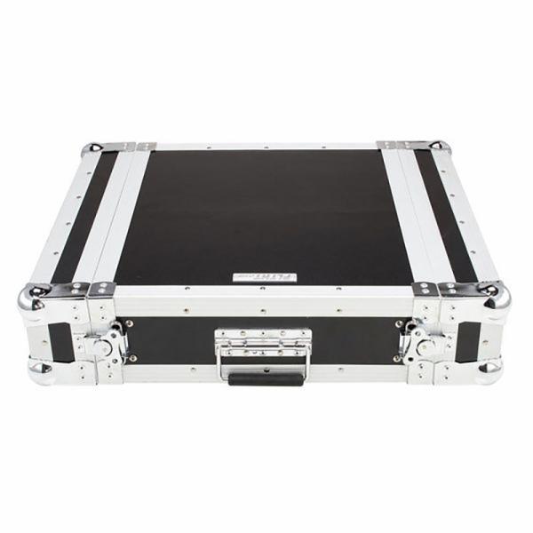 Új Flyht Pro 2U Rack - elől, hátul sin