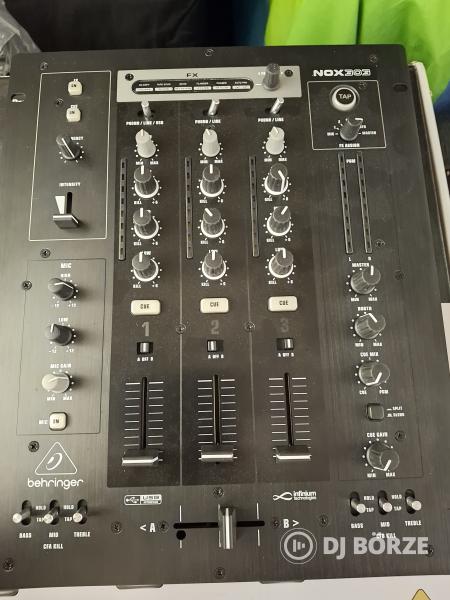 Nox 303 DJ keverő