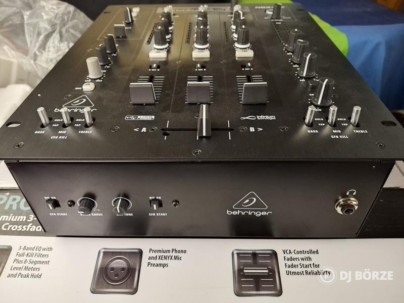 Nox 303 DJ keverő