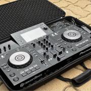 Pioneer XDJ RR kontroller + UDG hordtáska