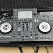 Pioneer XDJ RR kontroller + UDG hordtáska
