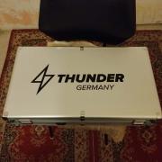 Numark Mixtrack Platinum FX Dj controller + egy Thunder koffer