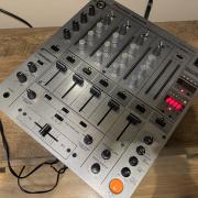 Pioneer DJM-600 Silver + Doboz