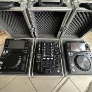 Pioneer XDJ-700 + DJM-450 rackelve