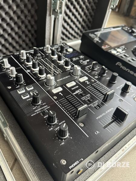 Pioneer XDJ-700 + DJM-450 rackelve