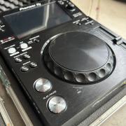 Pioneer XDJ-700 + DJM-450 rackelve
