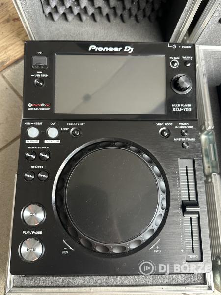 Pioneer XDJ-700 + DJM-450 rackelve