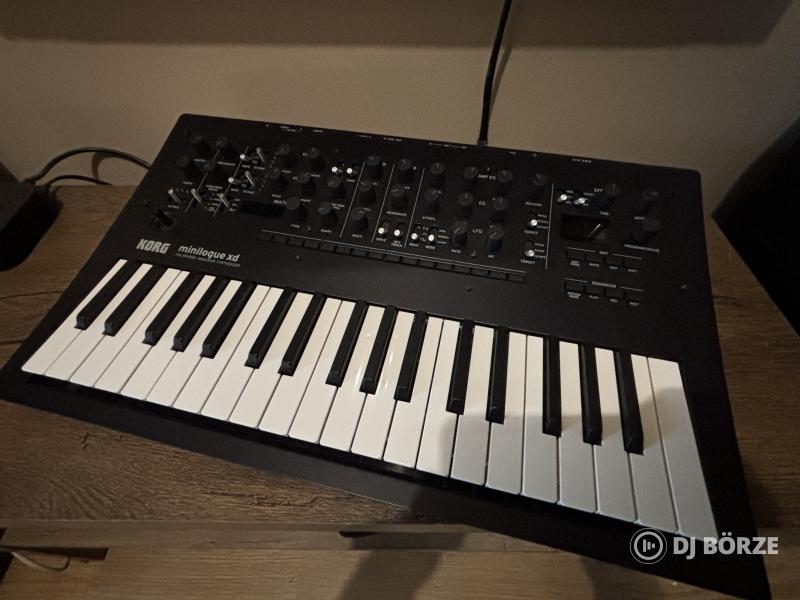 Korg minilogue xd, Dobozos, Garis