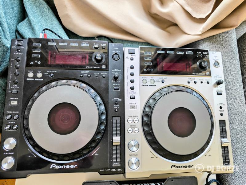 CDJ 850