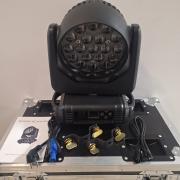 Eladó új 19x15 watt wash zoom robotlámpák rackekkel