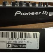 Pioneer DJM900 NXS2 nagyon szép állapot (fóliázott, rack-ben tárolt), hibátlan működés