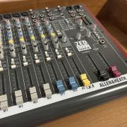 Allen & Heath Zed60-10FX 10csatornás zenekari keverő, új állapot