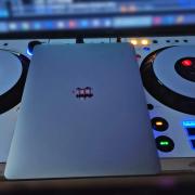 PIONEER FLX-6 White skin edition controller + Macbook pro i7 32 gb ram /500 gb ssd